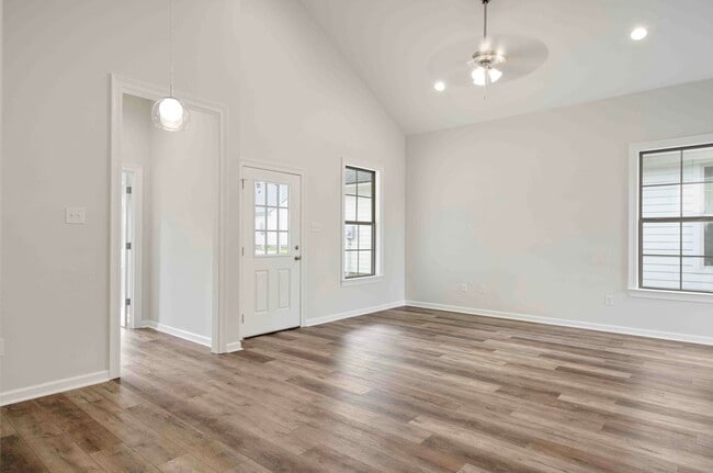 Photo - 105 Santa Marta Dr