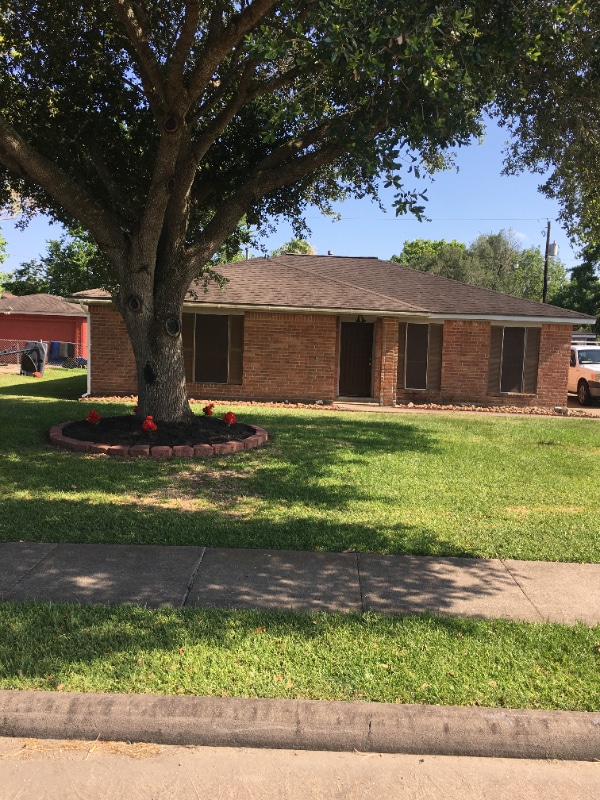 1316 Hospital Dr