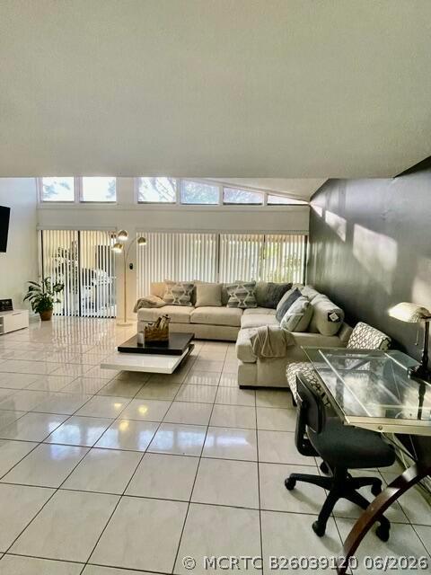 Photo - 1453 White Pine Dr