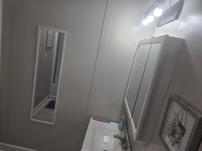 414 Cedar Crest Ct Unit Studio Apartment