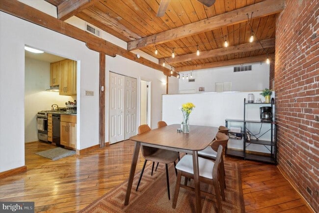 Photo - 122 Chestnut St Unit 202