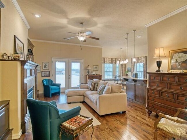 Photo - 10724 Masters Cir