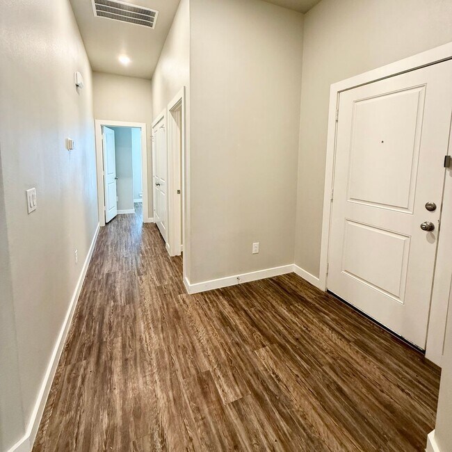 Photo - 2145 Kokomo Ave Unit A