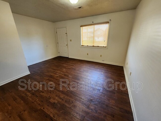 Photo - 440 S Gilbert St Unit Apt A