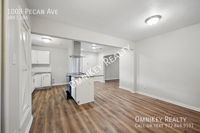 Photo - 1003 Pecan Ave
