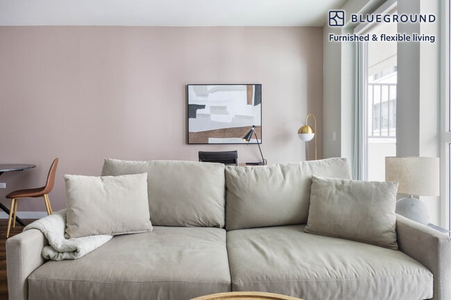 Photo - 1818 N Cherokee Ave Unidad FL3-ID1199