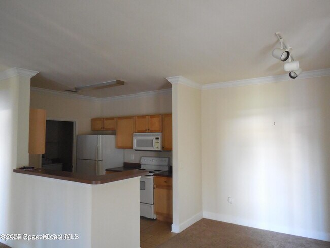Photo - 6460 Borasco Dr Unit 3904