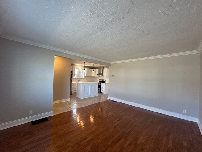 Photo - 190 Highland Ave
