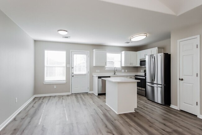 Photo - 28926 Trinity River Dr