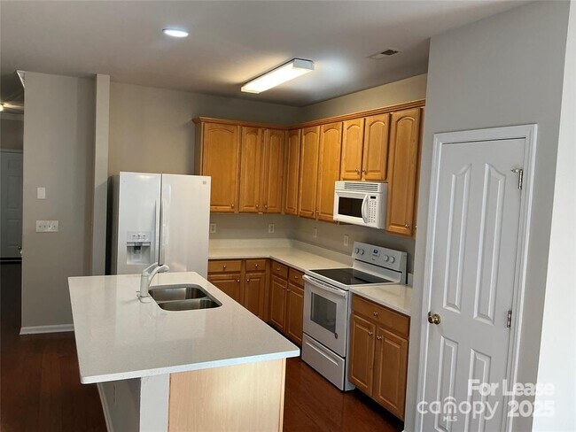 Photo - 16952 Commons Creek Dr