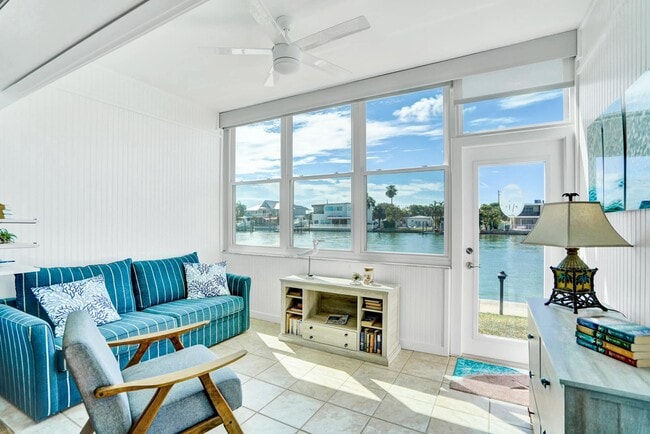 Building Photo - 5555 Gulf Blvd Unit 107