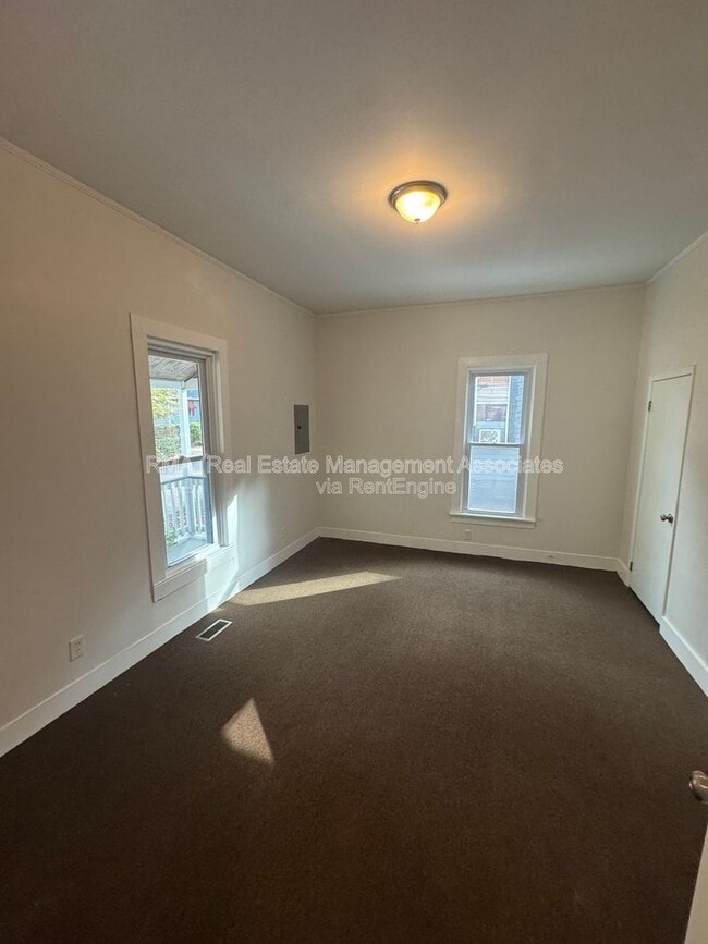 Photo - 525 N 8th St