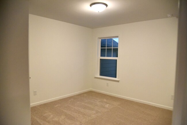 Photo - 733 Carmes Dr Townhome