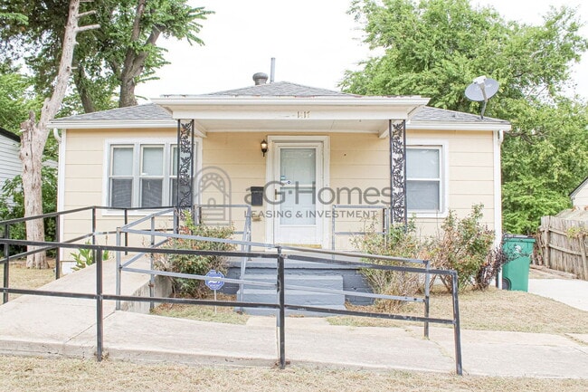 Building Photo - 1417 NW 95th St