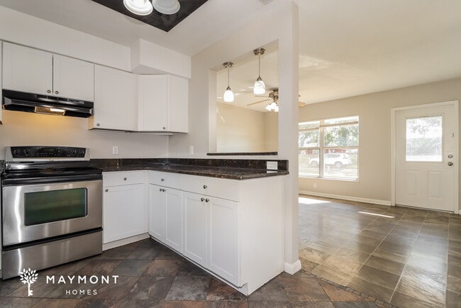 Photo - 10849 60th Ave N