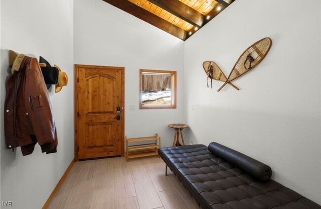 Photo - Mountain Modern Retreat