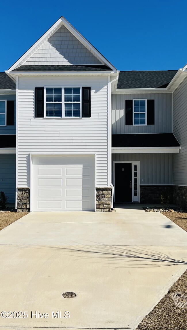 Photo - 2005 Newbury Wy Townhome