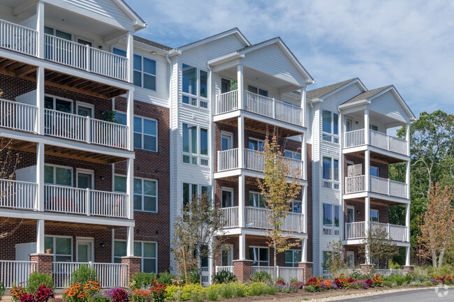 Photo - Highland Hills