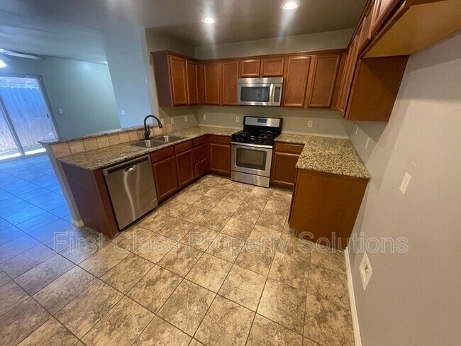 Photo - 129 Ashley Dr