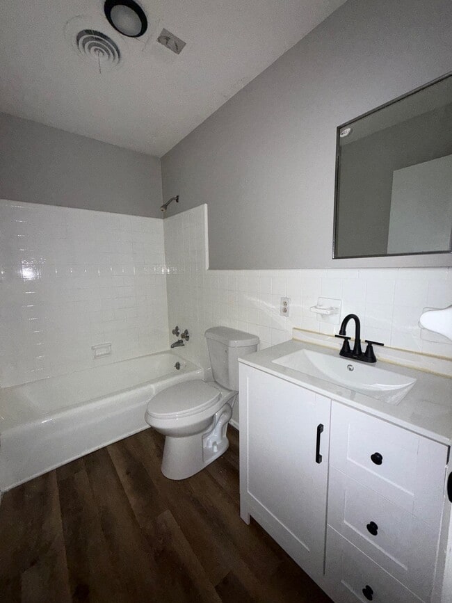 Photo - 147 Tisdale St