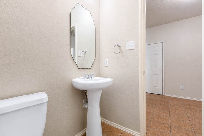 Photo - 10311 Whisper Bluff Dr