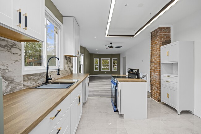 Photo - 520 Smith St