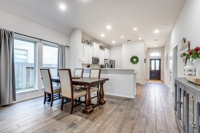 Photo - 226 N Bearkat Ct