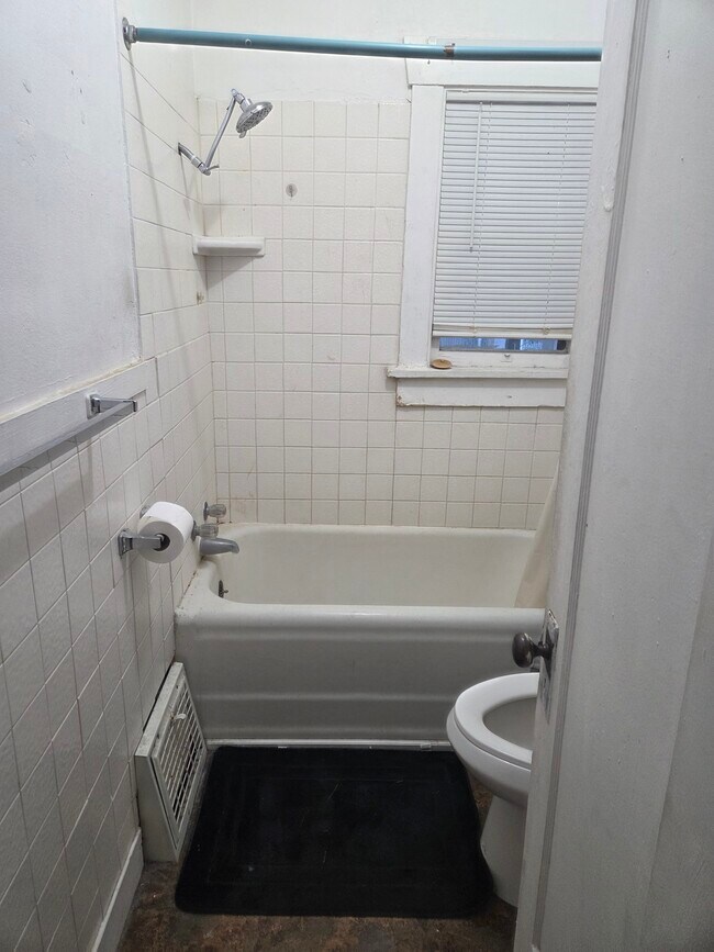 Photo - 129 N Johnson Ave Unit 129.5 N Johnson  Ave