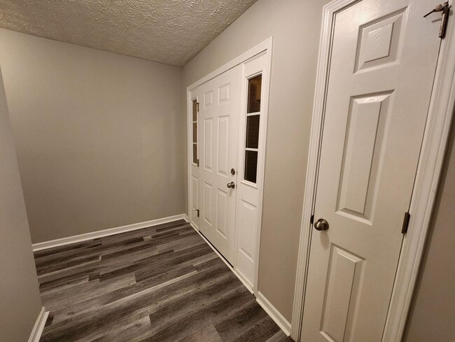 Photo - 3 Bedrooms 2 Baths 2 Car Garage - North Co...