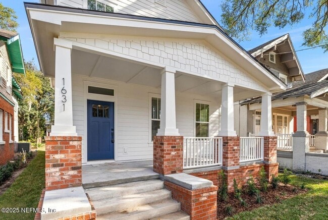 Photo - 1631 Boulevard