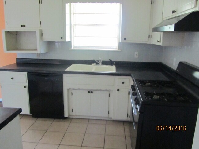 Photo - 4-bedroom in Midwest for Rent