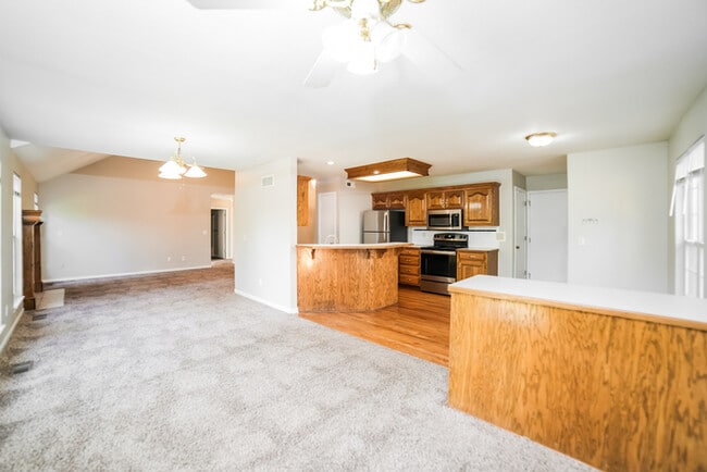 Photo - 117 E Foxwood Dr