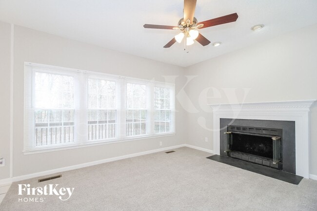 4212 Jeffrey Ln Point