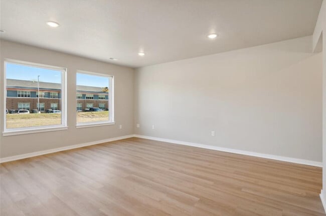 Photo - Perry Townhomes