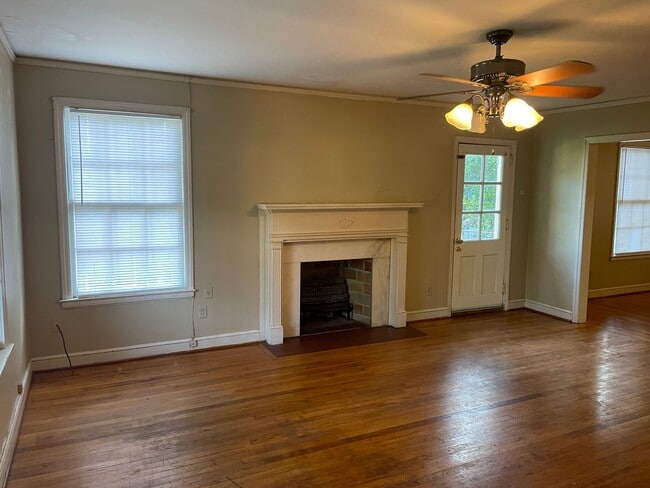 Building Photo - 108 Calhoun Rd Unit Calhoun Rd 108 B