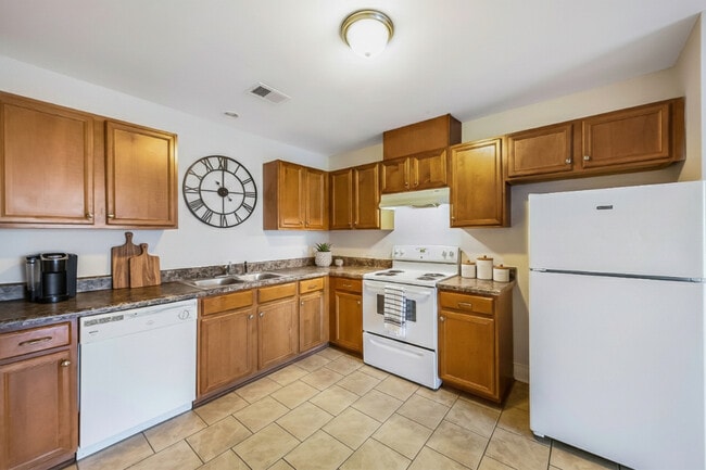 Clifton Place Apartments in Burlington, NC - Clifton Place Apartments