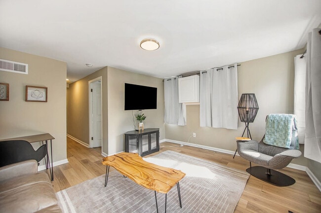 Photo - 417 6th St NW Unit ID1346768P