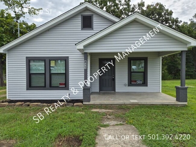 Photo - 411 N 2nd St House