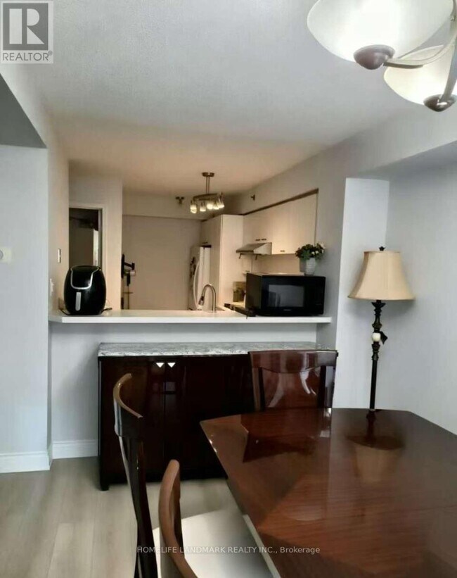 Photo - 75 Weldrick Rd E