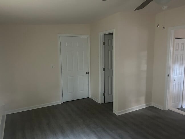 Photo - 4978 Ivylog Ct