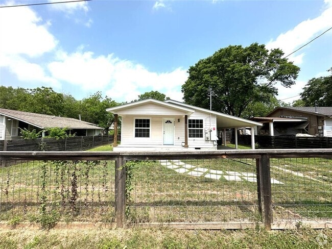 Building Photo - 904 Valdez St Rental