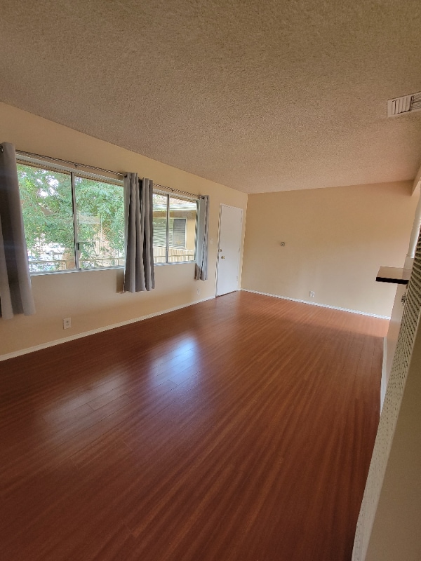 Photo - 13530 Leadwell St Unidad 8