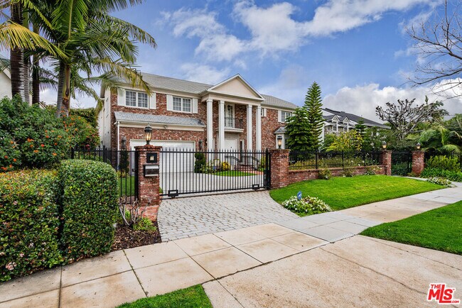 604 N Linden Dr