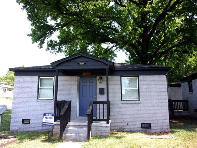 Photo - 2 Bedroom 1 Bath Home Minutes from Uptown Charlotte