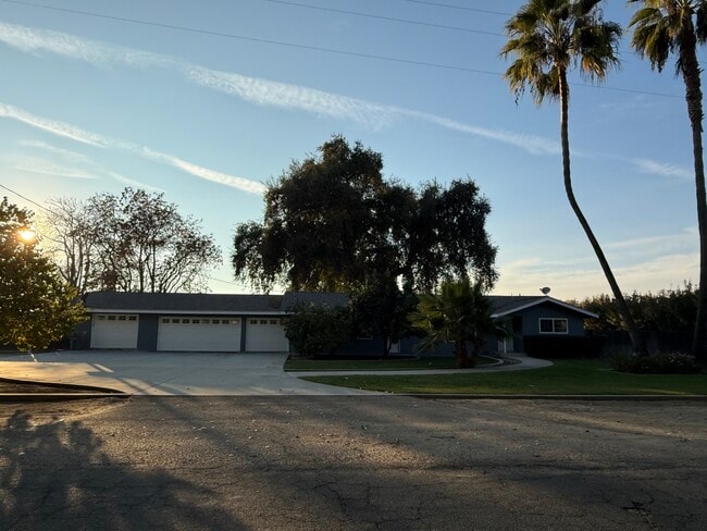 Photo - 7794 20 1/2 Ave