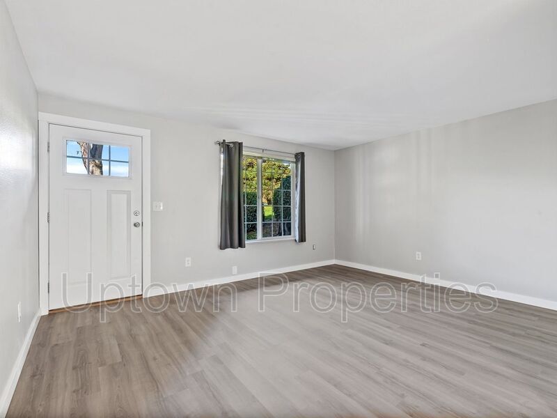 Photo - 6836 N Richmond Ave
