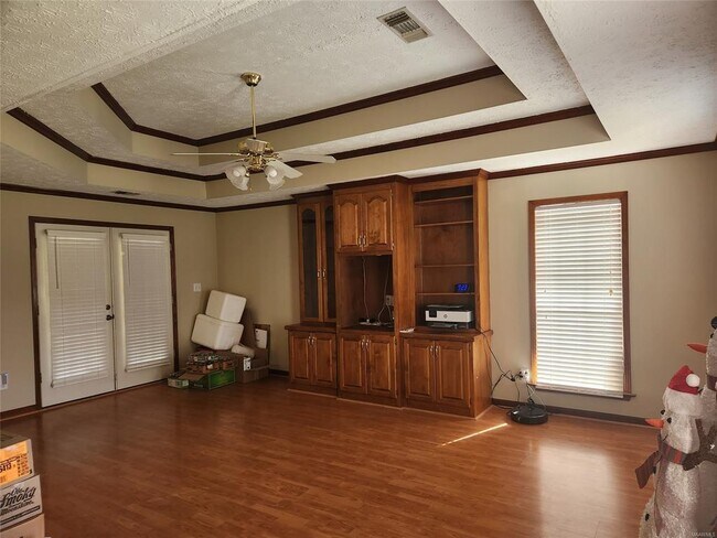 Photo - 345 Spring Hollow Dr