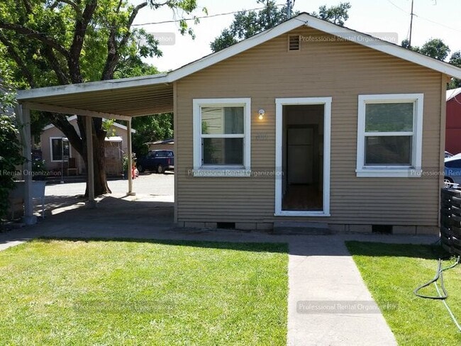 Building Photo - Coming Soon: Cozy Studio Cottage in Vineyard Setting