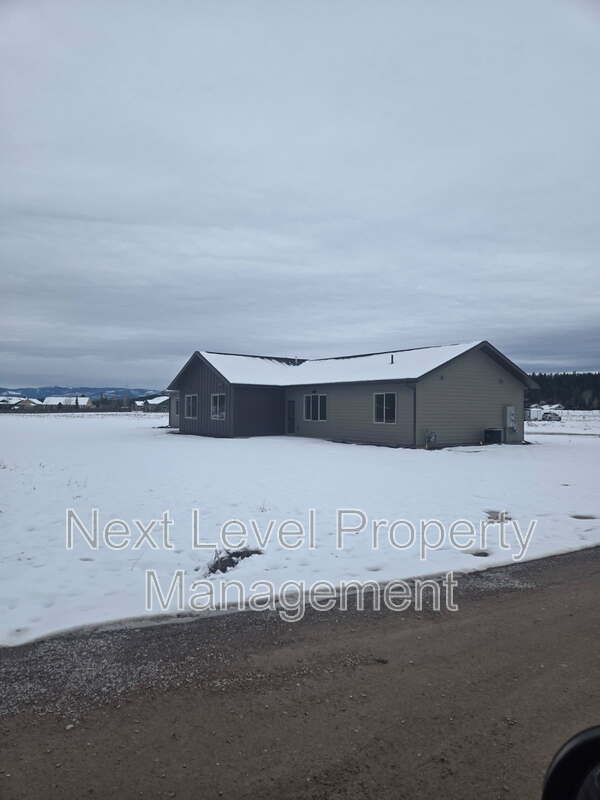 Photo - 1522 Trumble Creek Rd