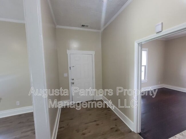 Photo - 1824 Watkins St Unit A